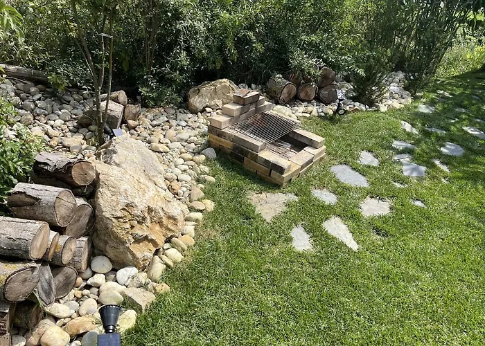 Agate Apartahotel 3*